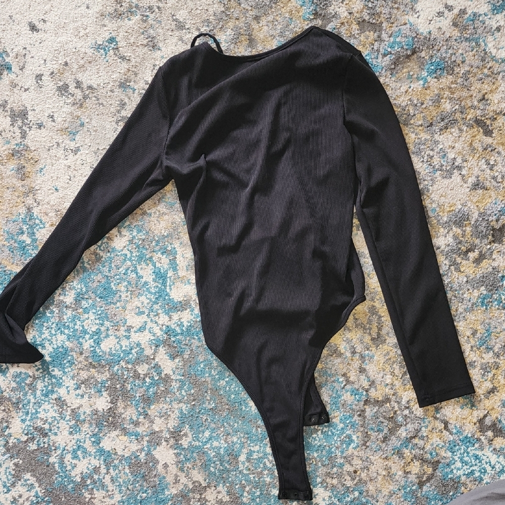 New Elegant Sezy Black Front Lace-Up Bodysuit Size Large - Picture 7 of 7